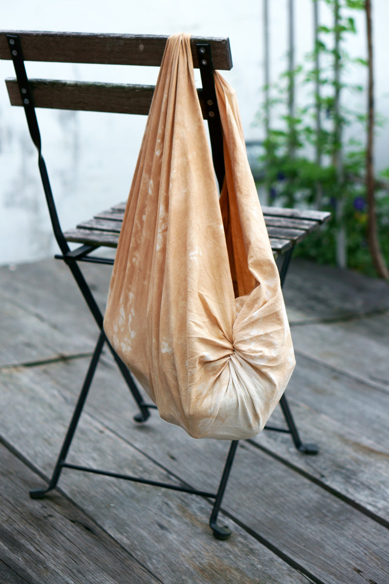 Turn a Furoshiki into a bag by Xiapism Natural Dye Sustainable Fashion
